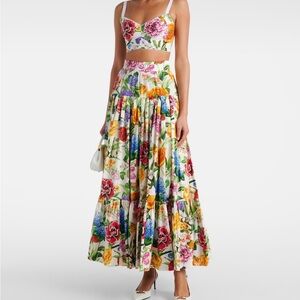 DOLCE & GABBANA
Floral cotton-blend poplin bra top & matching skirt size 36